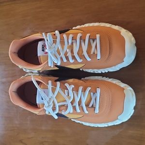 Nike Overbreak SP 'Hot Curry ' Men's size 10 DC8240-800 Pre-owned